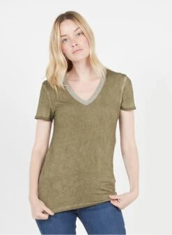 Ikks T-shirt Met V-hals En Fantasiedetails | Kaki