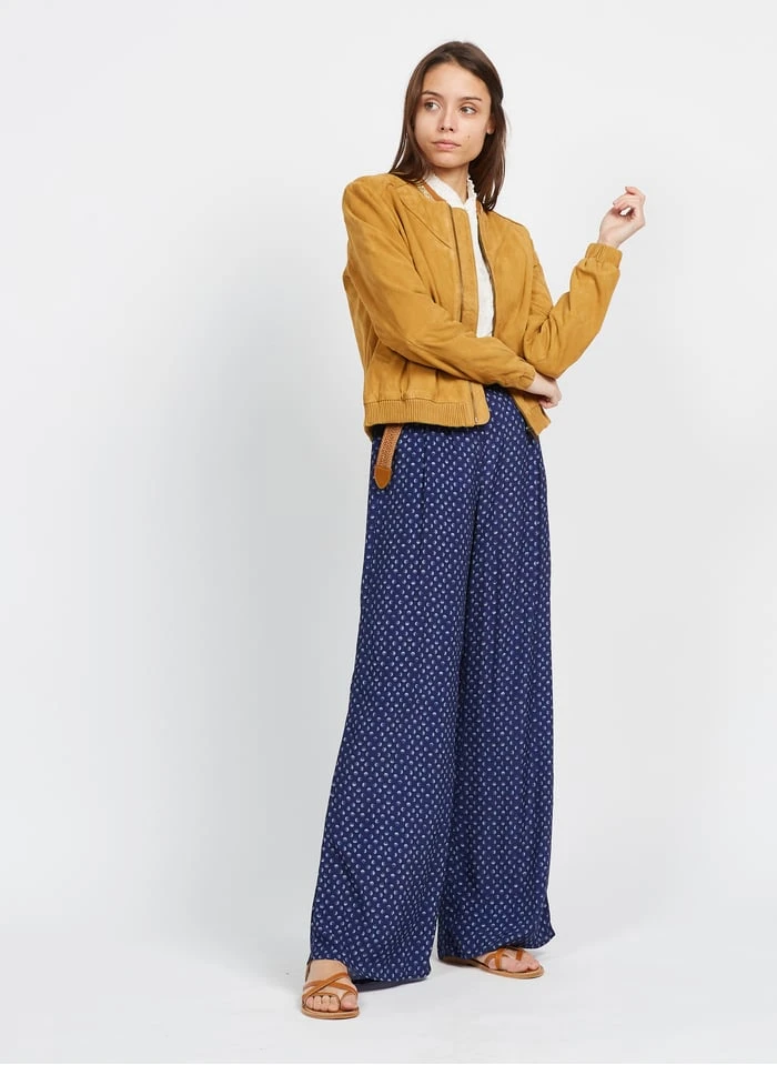 ONE STEP Katoenen Blouse Met Victoriaanse Kraag En Engels Kant | Wit 8 ONE STEP Katoenen Blouse Met Victoriaanse Kraag En Engels Kant | Wit - Afbeelding 6