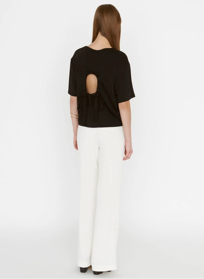 ZAPA TREY - T-shirt Met Ronde Hals En Open Detail Op De Rug | Zwart 7 ZAPA TREY - T-shirt Met Ronde Hals En Open Detail Op De Rug | Zwart - Afbeelding 5