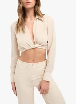 KOOKAI Korte Blouse Met Klassieke Kraag | Beige