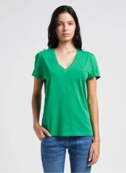 BERENICE EITHAN - Katoenen T-shirt Met V-hals En Borduursel | Groen