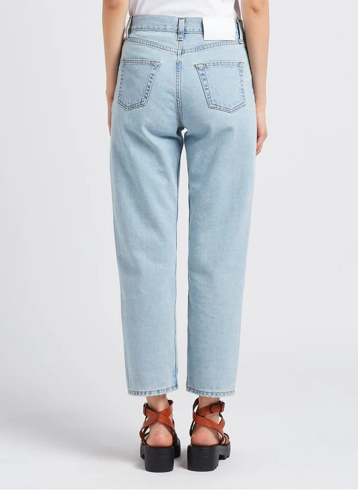 SPARK - Rechte, Katoenen Jeans Met Verwassen Effect | Jeans Verschoten 4 SPARK - Rechte, Katoenen Jeans Met Verwassen Effect | Jeans Verschoten - Afbeelding 2