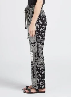 PALITO - Soepelvallende, Rechte Broek Met Paisleymotief | Zwart -MORGAN Verkoop 4245003